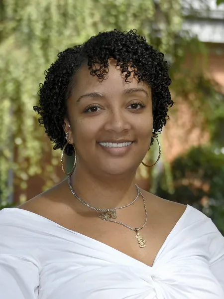 Shakirah 24 headshot